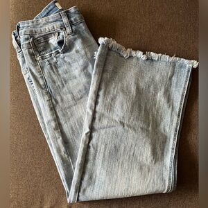 Light Blue Frayed Hem Women's Jeans